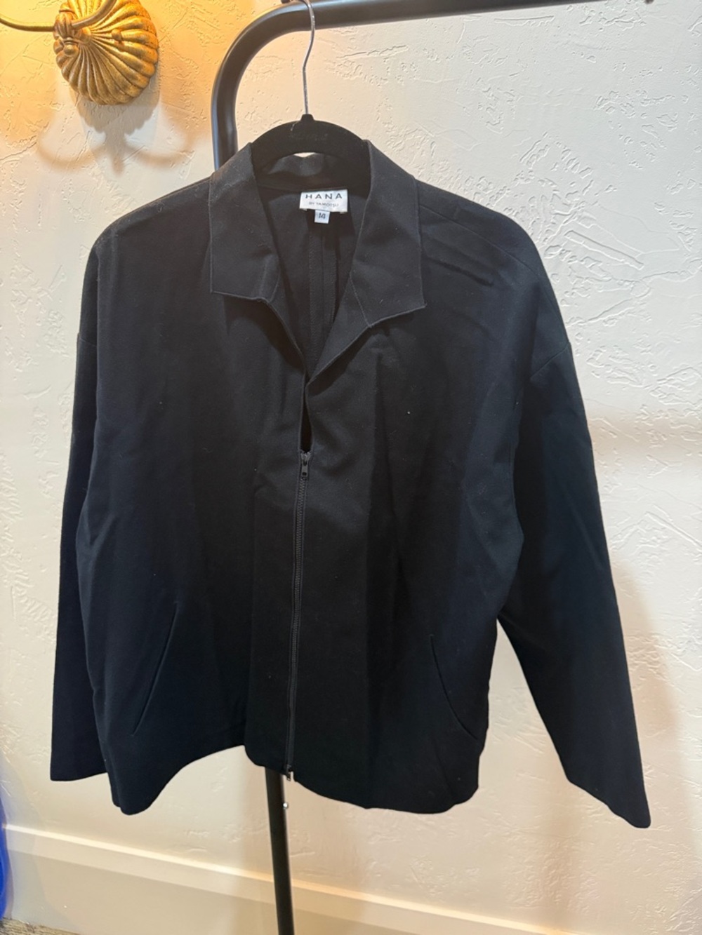 HANA Black Lightweight Zip-Front Shirt Jacket